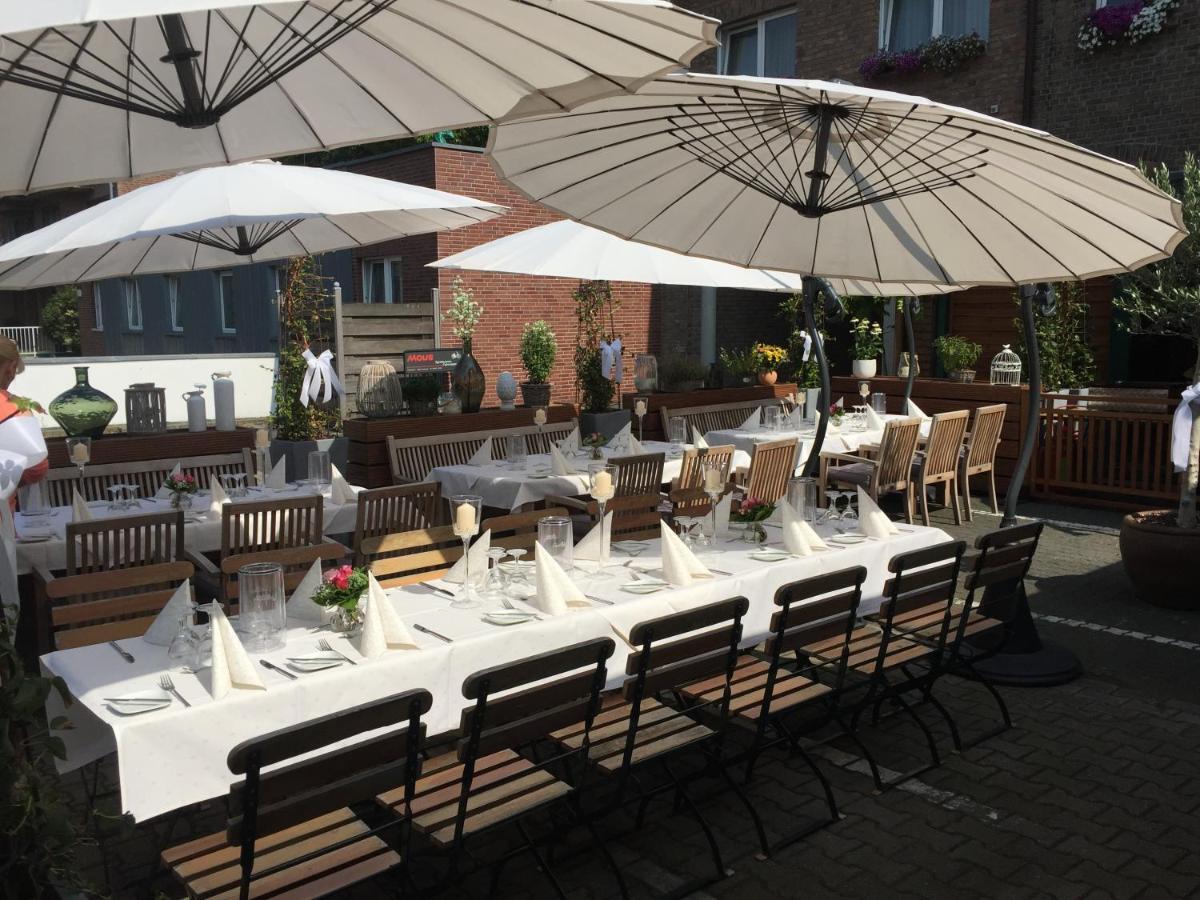Hotel Zur Krone Meerbusch Exteriör bild