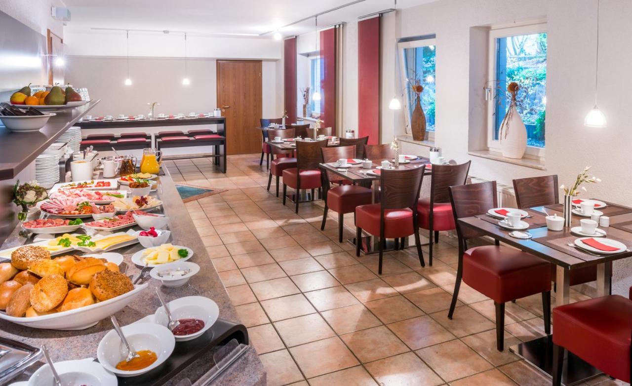 Hotel Zur Krone Meerbusch Exteriör bild